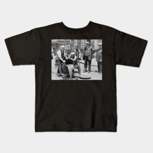 Police Raiding Bootleg Liquor, 1921. Vintage Photo Kids T-Shirt